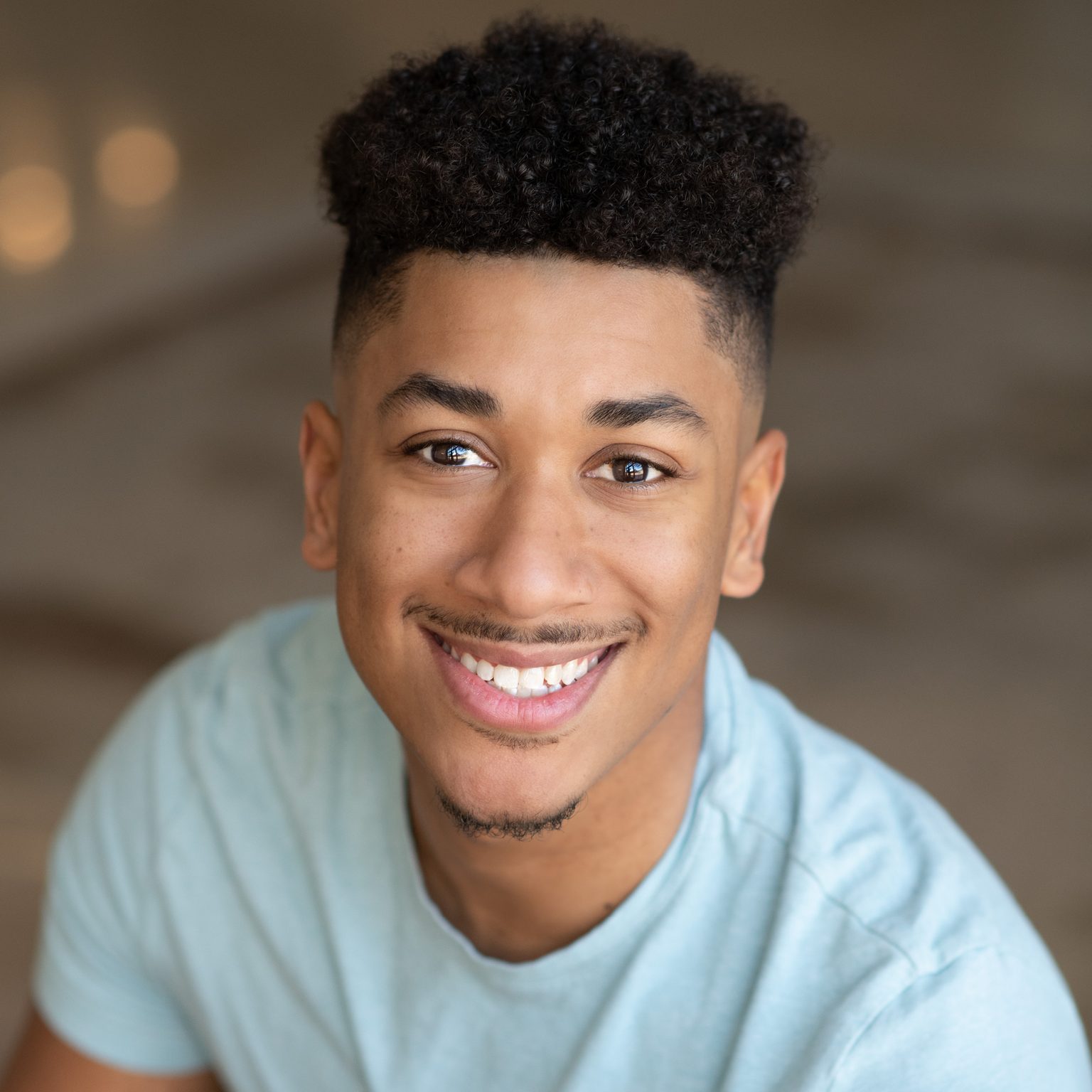 Matthew Hall Singer Disney’s Frozen The Broadway Musical | Children's Theatre Company